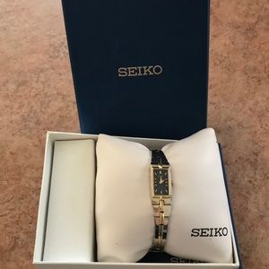 NWT Ladies Seiko watch